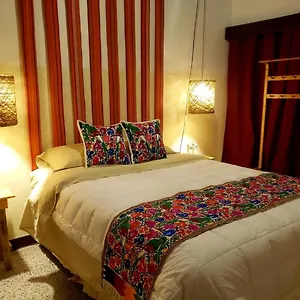 Luna Maya Boutique Guatemala